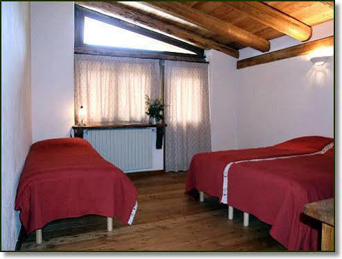 Agriturismo Il Fiocco Cesana Torinese Luaran gambar